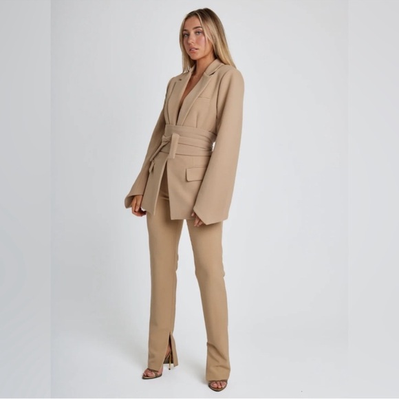 Odd Muse The Ultimate Muse Straight Leg Trousers in Camel - Picture 5 of 14